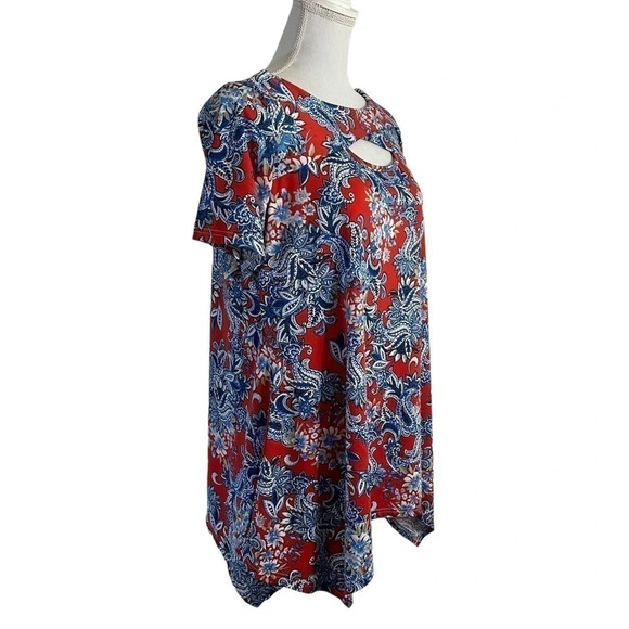 Sunny Leigh Floral Blouse Womens Large Red Blue Sharkbite Hem Tunic Cutout Neck - Picture 2 of 6